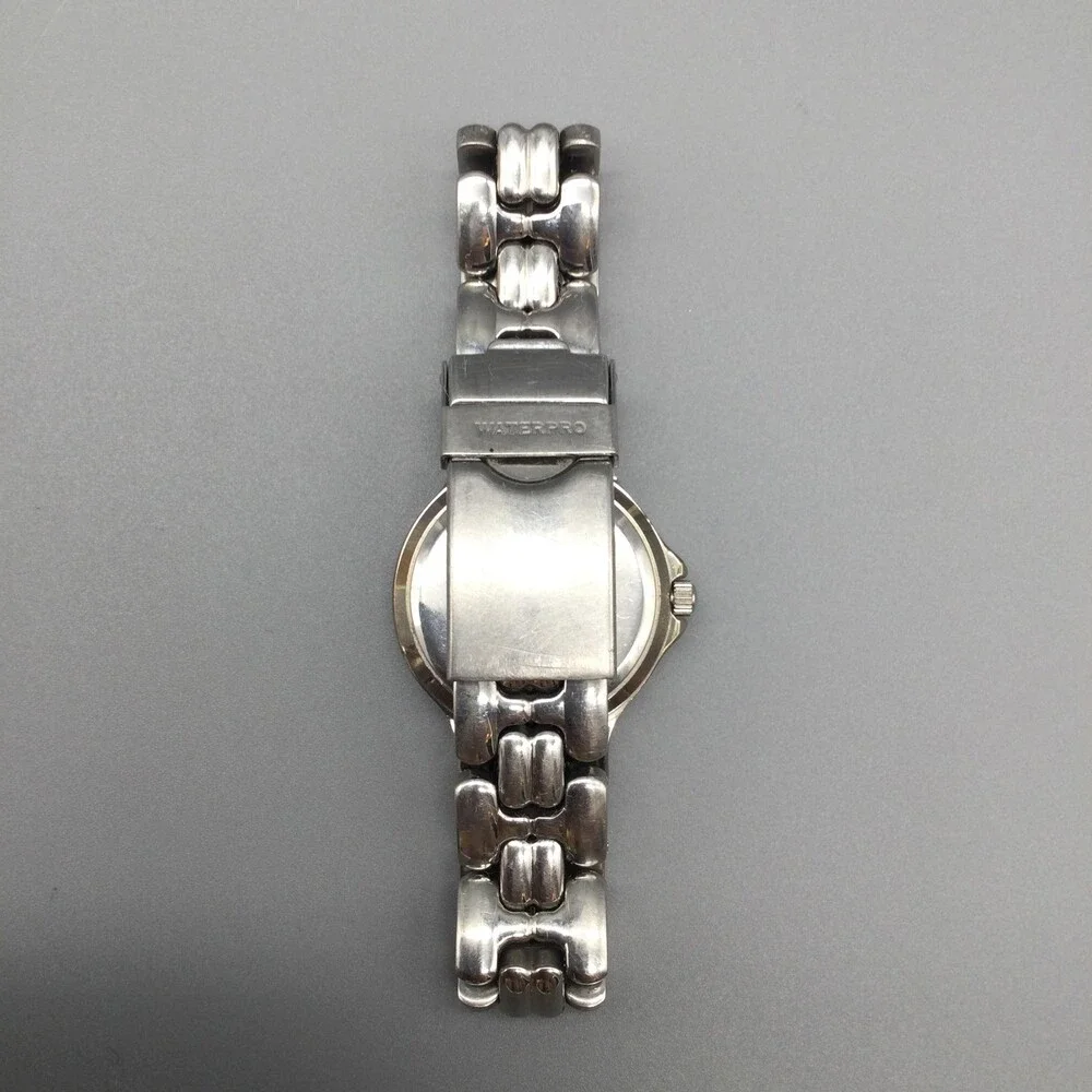 Vintage Guess Womens Watch 25mm Silver Tone Black Dial Date New Battery 6.5